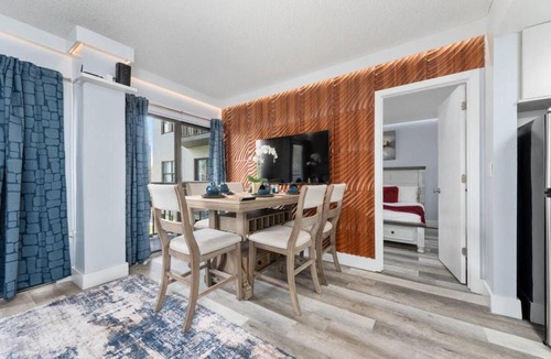 Southwest Orlando Villa | The Enclave 2BR near Universal, Pool & Gym