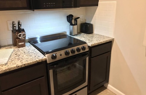 Middleburg Apartment | The Escape at the Ravines |King Studio w/Daybed |Full Kitchen |Dogs Ok |Screened Porch |Wooded Views