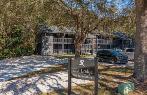 Middleburg Apartment | The Escape at the Ravines