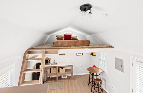 Notasulga Cabin | The Godfather Tiny House. 15 minutes from Auburn University, Bucee's & Walmart