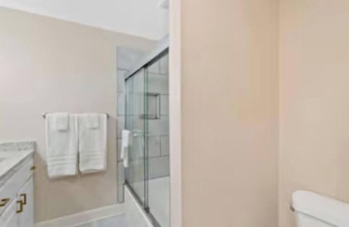 Hattiesburg House | The Gold House: Luxury Home Near Midtown, USM, Zoo