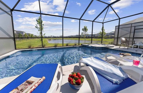 Florida Center House | The Gorgeous | Fab NEW home w/PVT pool & spa - near all the action of I-Drive