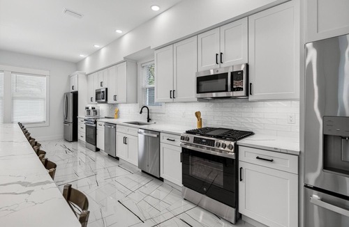 Gulfview Heights House | The Grand 30A - Luxury Home in 30A Suitable for Beach Retreats & Large Groups