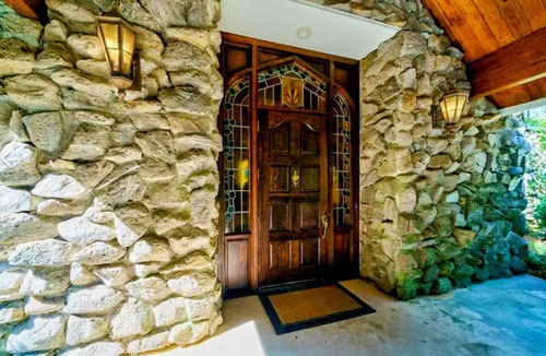 Greensboro House | The Grand Greystone Estate