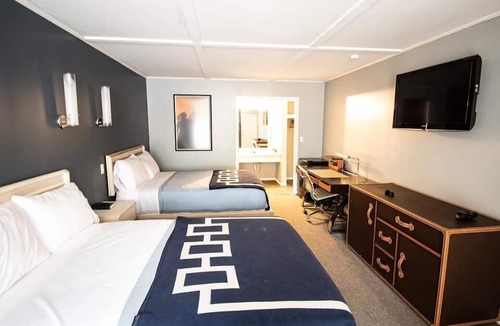 Macon Hotel | The Grand Motel
