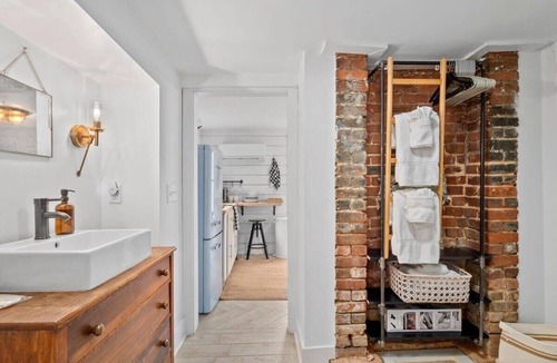 East Side Apartment | The Grant