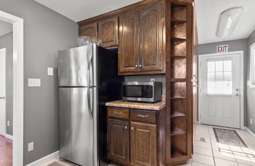 Tuscaloosa House | The Gray Villa - 2.8 Miles to Bryant-Denny Stadium