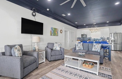 Long Beach House | The Gulf Pearl - Beach House