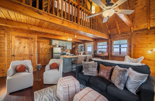 Valley Head Cabin | The Hideaway at Mentone-Newly Renovated