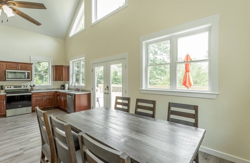Wildwood House | The Honeysuckle - PMI Scenic City Rental