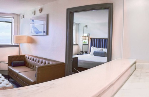 Biloxi Hotel | The Hotel Legends