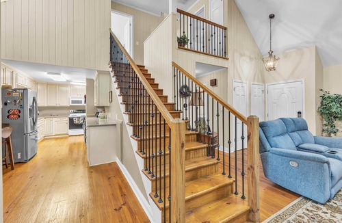 Alexander City House | The Lady Bug on Lake Martin