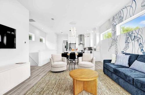 Jacksonville Beach House | *The Lifeboat Station* -Blocks from the beach