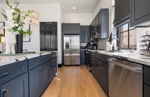 Arts/Warehouse District House | The Little Lagniappe Hotel - Buyout - Rent Our Whole Hotel Today!