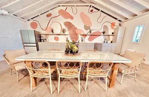 Betmar La Villa House | The Nordic Haven ATL - HOT TUB - 7 bedroom - 5000 sq ft - ping pong