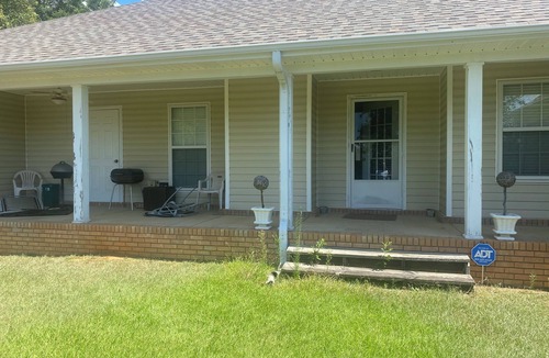 Tuscaloosa House | The Palace at the Hampton is Charming and Spacious 4-bedroom house in Tuscaloosa