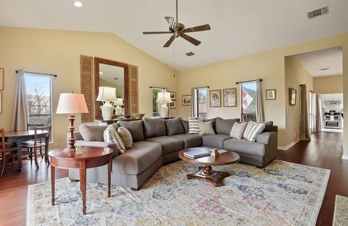 Old Town Apartment | The Pied-à-Terre in Old Bay St. Louis
