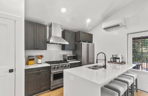 Tuscaloosa Condo | The Polly Luxury Condos Blocks from Stadium | Walk Downtown