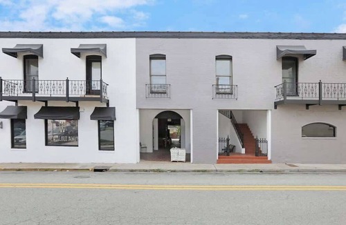 Statesboro Apartment | The Post Loft- In the Heart of Downtown Statesboro