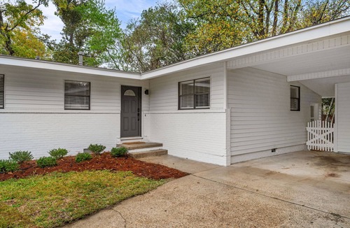 Hattiesburg House | The Prince George House/Midtown Home/Close to Forest General Hospital & USM!