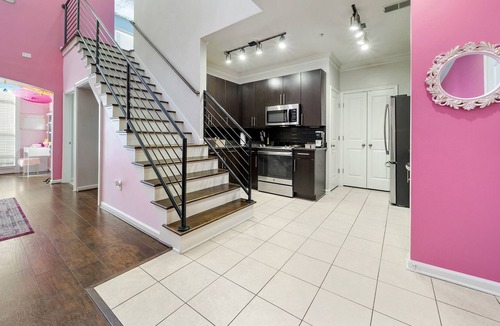 Dunwoody Apartment | The Prissy Experience Content Loft