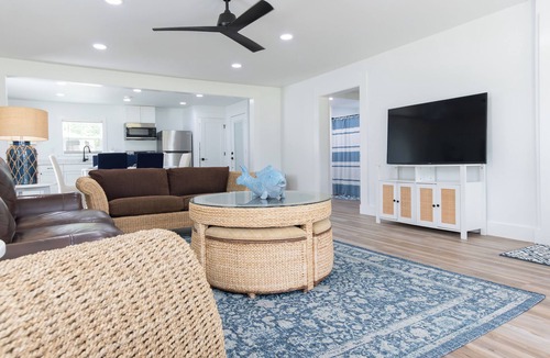 Telogia House | 'The Reel Retreat' at Bristol Boat Landing