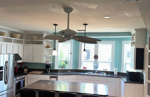 Umatilla House | The Rose on Lakeside Mount Dora-Umatilla 4 Bedrooms 2 1/2 bathrooms Sleeps 10