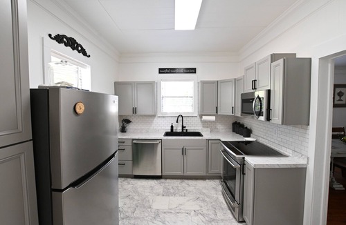 Thomasville House | The Sago Palm House