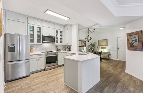 Saint Simons Heights Condo | The Salty Seahorse | Barnes Plantation Condo on St. Simons