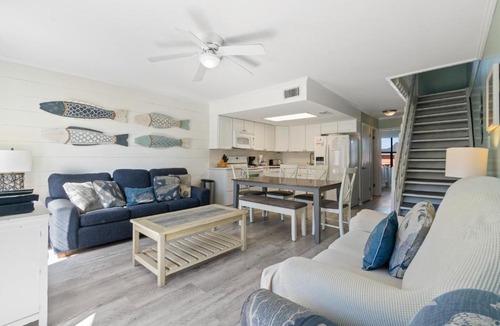 Gulf Shores Hotel | The Sands #102