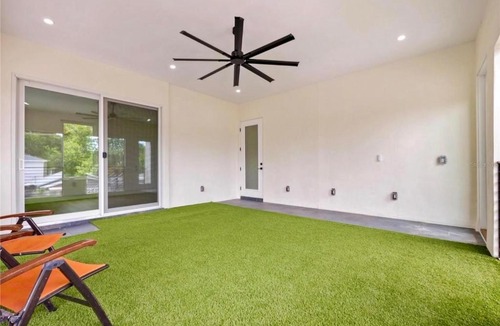 Colonialtown North House | The Sunshine Studio - No Smoking