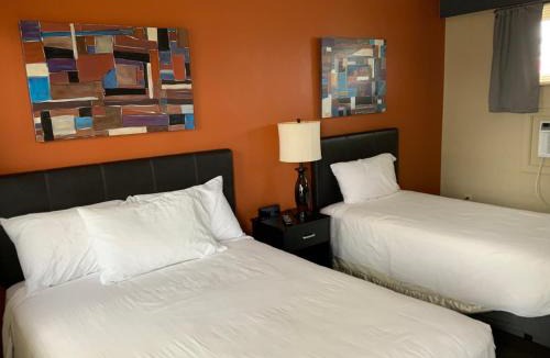 Alma Hotel | The Triangle Motel