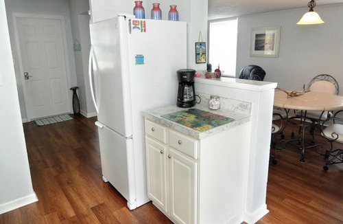 Roberta Heights House | The Turtle House | Pet-Friendly + 5-Min Walk to Beach