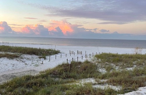 Mexico Beach House | The Tyde at Mexico Beach Beachfront 3BR Pool Sleeps 6