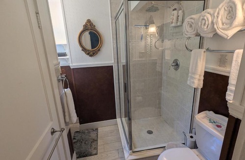 Mims Bed & Breakfast | The Wayward Traveler's Inn
