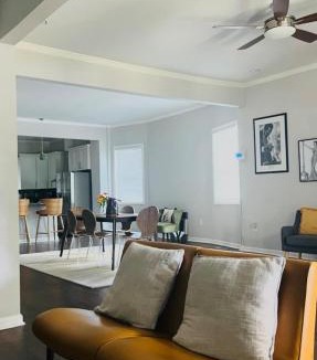 Westview House | The West End Wonder