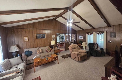 Albertville House | This cozy 3 bed 2 bath house will remind you of a weekend at Grandmother's.