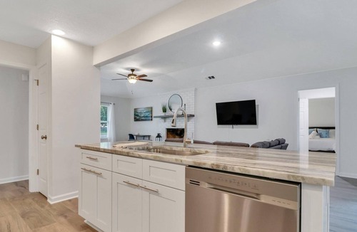 Pooler House | This house is a 4 bedroom(s), 2 bathrooms, located in Pooler, GA.
