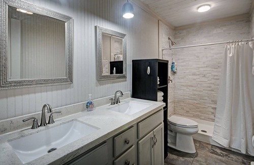 Flowood House | Three Bedroom Waterfront House on the Reservoir