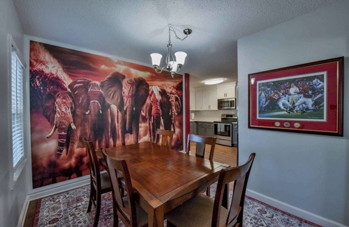 Northport House | Tide on 19th- 4BR/2BA, Large Patio, Fire Pit & Smart TVs!