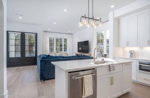 Tuscaloosa House | Tide Vibes - Modern Elegance in the Heart of Tuscaloosa