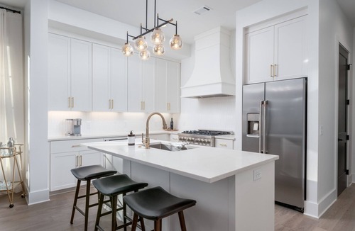 Tuscaloosa House | Tide Vibes - Modern Elegance in the Heart of Tuscaloosa