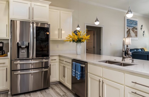 Dauphin Island House | Tides Inn | Private Pool. Nightly stays in summer