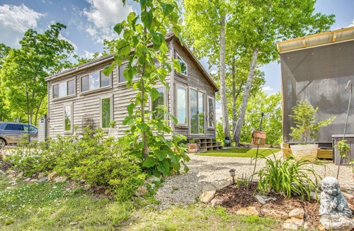 Rogersville Cottage | Tiny Cabin Getaway in the Tennessee River Valley