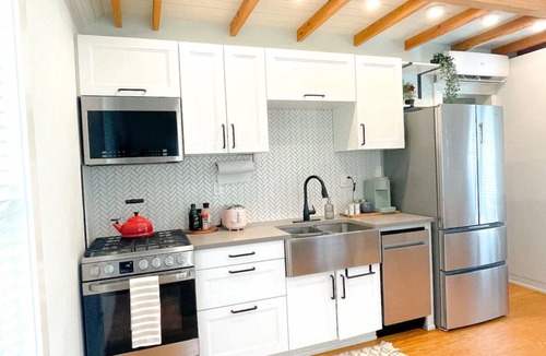 St. Elmo Improvement League House | Tiny Home - Mountain View - Historic St. Elmo