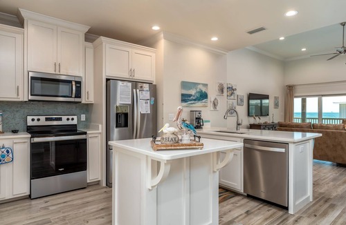 Dauphin Island House | Toes in the Sand - Gulf Beachside, 4 Bedroom, 4 Bath, Dog Friendly, Sleeps 12