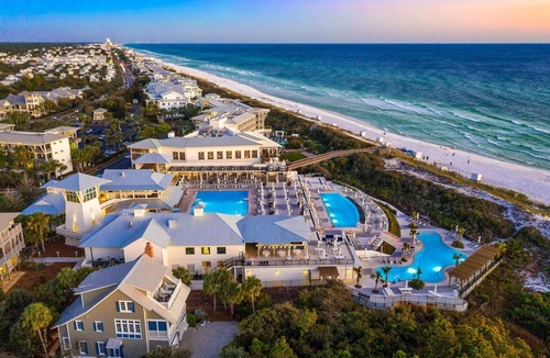 Beach District Condo | Top Floor Condo w/Gulf Views and Balcony