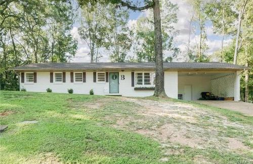 Northport House | Touchdown Townhouse: Your Home near Stadium