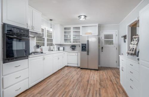Northport House | Touchdown Townhouse: Your Home near Stadium