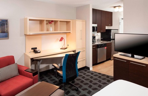 Columbus Hotel | TownePlace Suites by Marriott Columbus